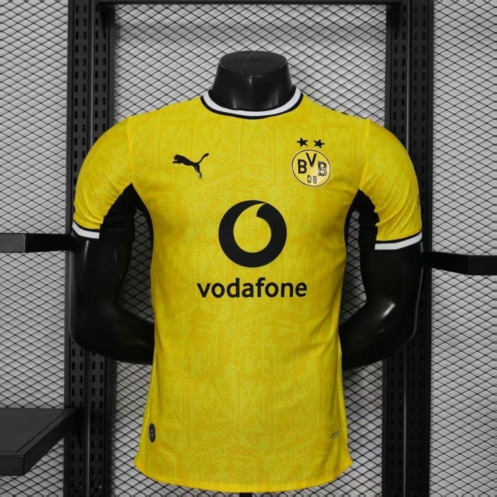 Dortmund DOM Player version 26/27 - Choppe ton maillot